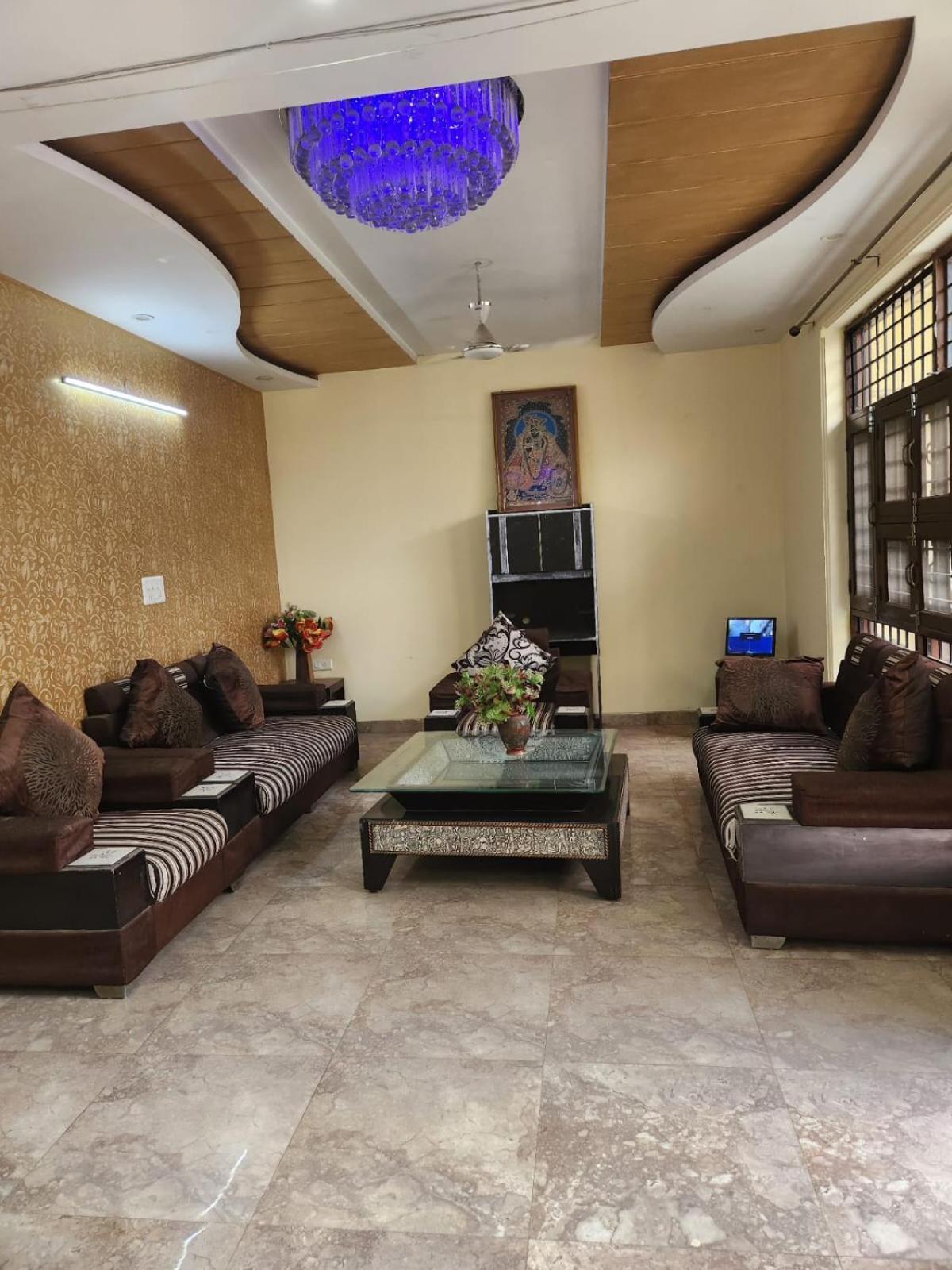Hotel Naveen New Delhi Exterior photo